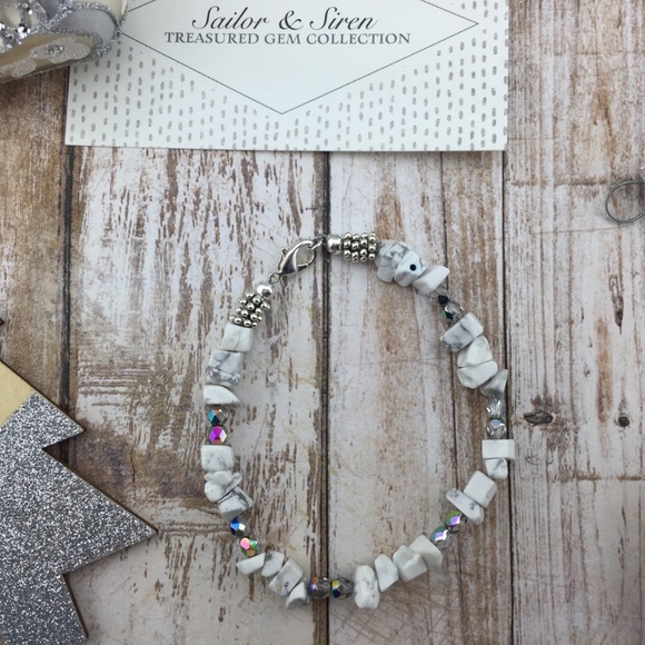 Jewelry - Howlite Bracelet White and Silver Bracelet Gift!